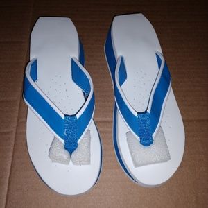 Avon sporty wedge flip flops
